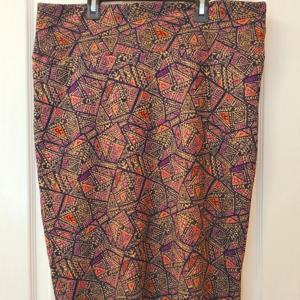 Beautiful Lularoe Cassie